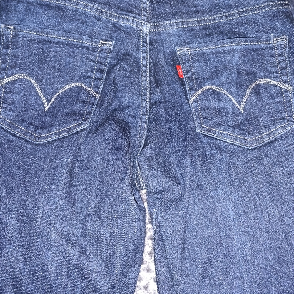 Levi's